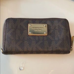 Michael Kors wallet
